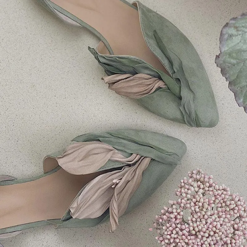 Chic Floral-Inspired Microfiber Flat Shoes