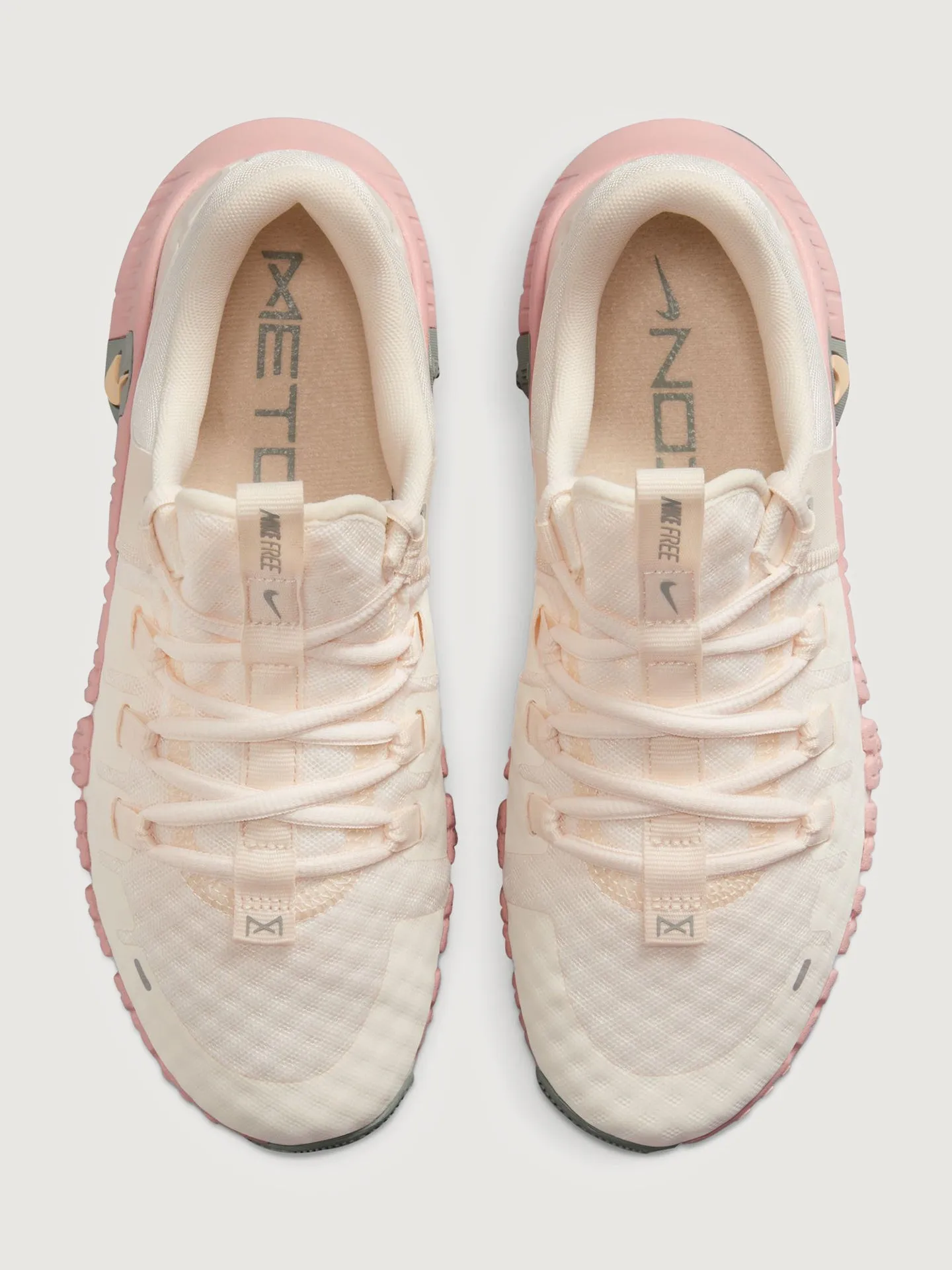 Nike Free Metcon 5 - Pale Ivory/Ice Peach-Light Silver