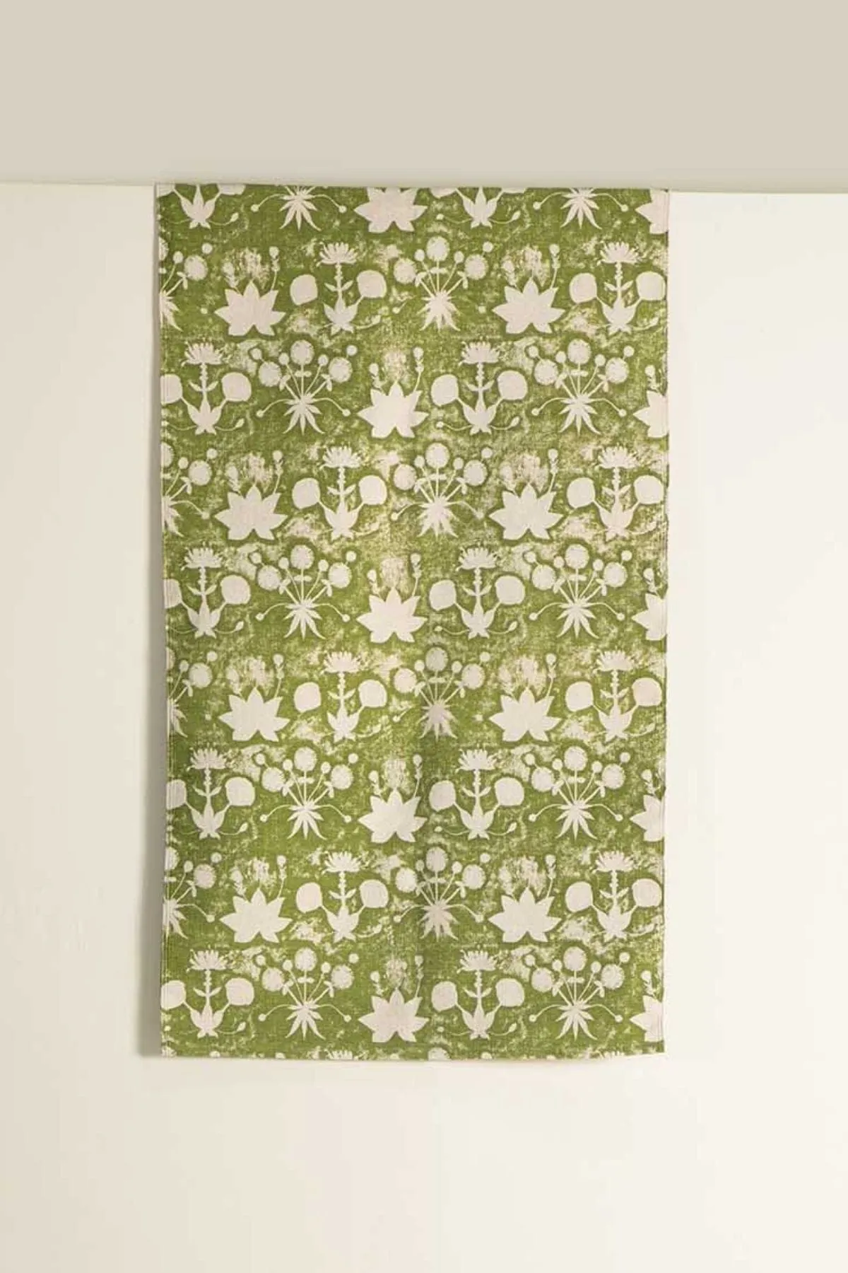 Sativa Printed Rug (Green Shadow)